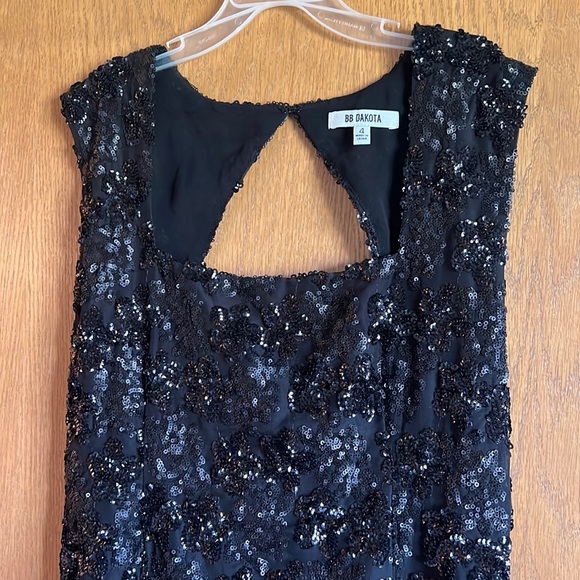 Black, sequin cocktail dress - Picture 1 of 3